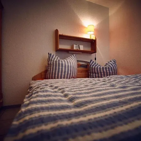Gemütliches Für Bis Zu 4 Personen-urlaub Machen, Wo Der Weihnachtsmann Zu Hause Ist Fürstenberg-Havel